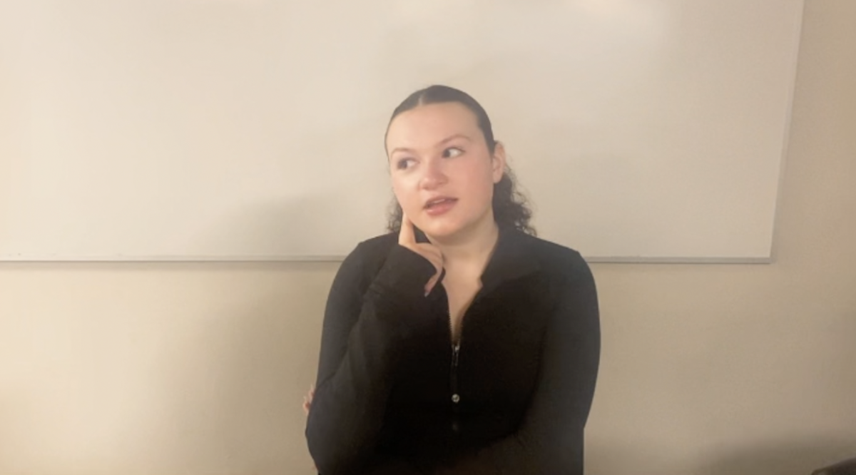 'Ellia & Olivia Out Loud!': Ellia Graduated, What's Next?